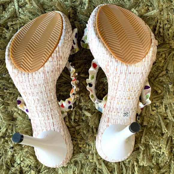 Brand New - White beaded High Heels Sandals - Picture 8 of 9